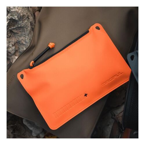 DAKA Pouch